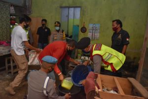 Polres Banjar, Geledah Rumah Penjual Minuman Tuak