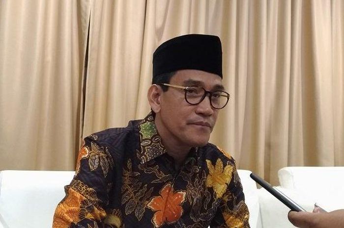 Diskusi UGM Berujung Teror, Refly Harun Ingatkan Soekarno & Gus Dur Dimakzulkan
