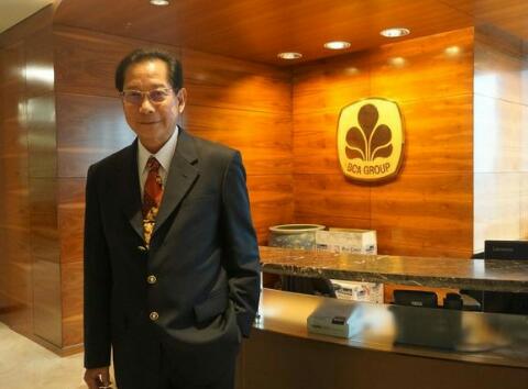 Soal Direksi Jual Saham Perusahaan Rp 20 M, Dirut BCA Buka Suara