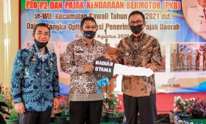 Bupati Ciamis, Dr. H., Herdiat Sunarya, M.M., bersama unsur Forkopimda