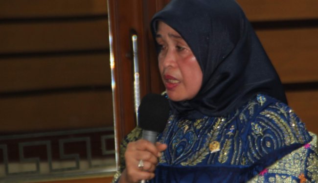 Delmeria Sikumbang Diduga Ingkar Janji, Masyarakat Gunungsitoli Utara Kecewa
