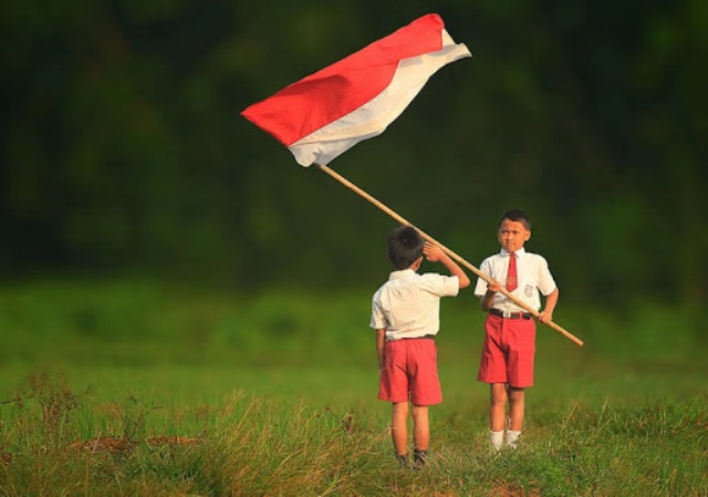 Ingat! Masyarakat di Seluruh Indonesia Sikap Sempurna Hari Ini Pukul 10.17 WIB