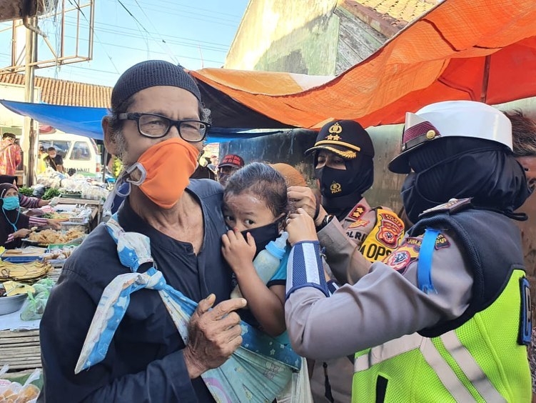 Polsek Langensari, Sambangi Pasar Langkaplancar