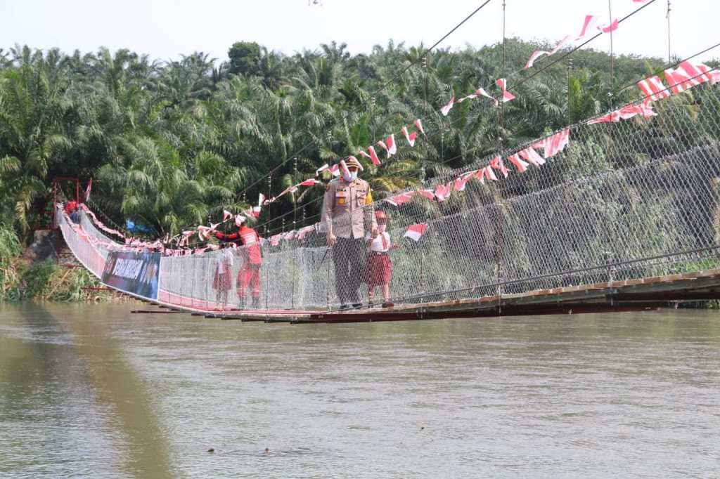 Jembatan Merdeka, Penghubung Dua Desa Kabupaten Deli Serdang dan Sergai Diresmikan