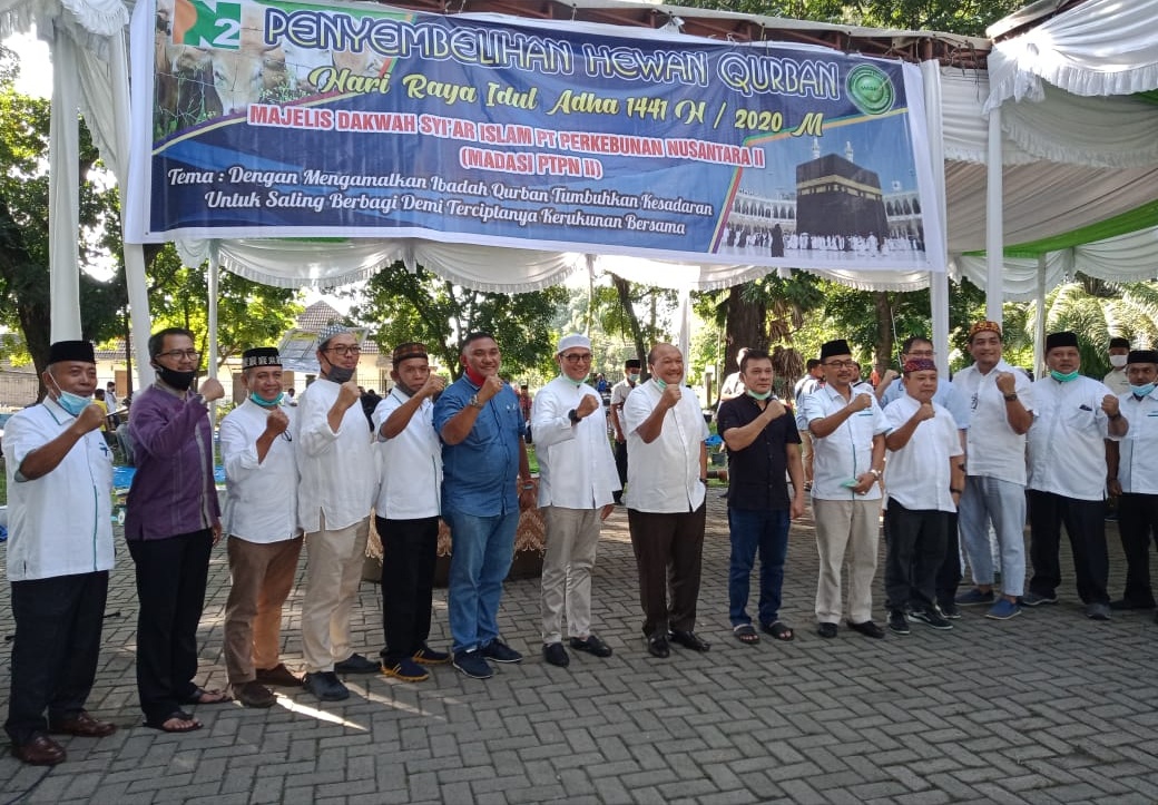 Kantor Direksi PTPN II, Rayakan Idul Adha 1441 H Sembelih 11 Sapi