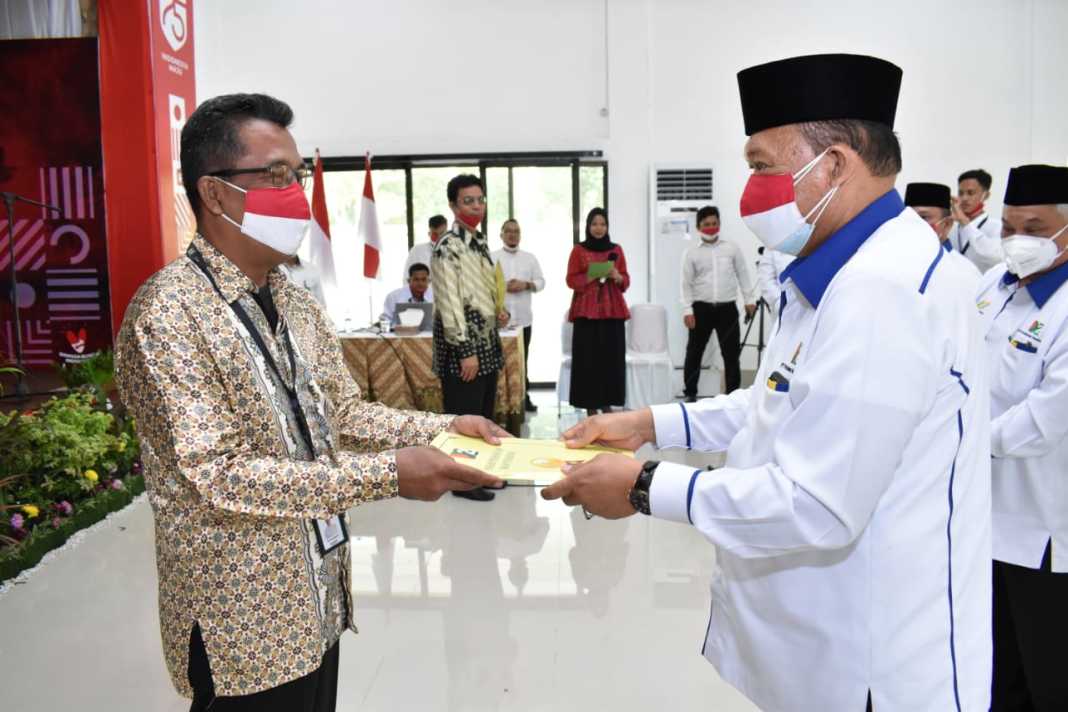 PTPN2 Gelar HUT ke-75 RI Dan Penyerahan Yubelium Kepada Karyawan, Marisi: Kita Harus Mempunyai Akhlak