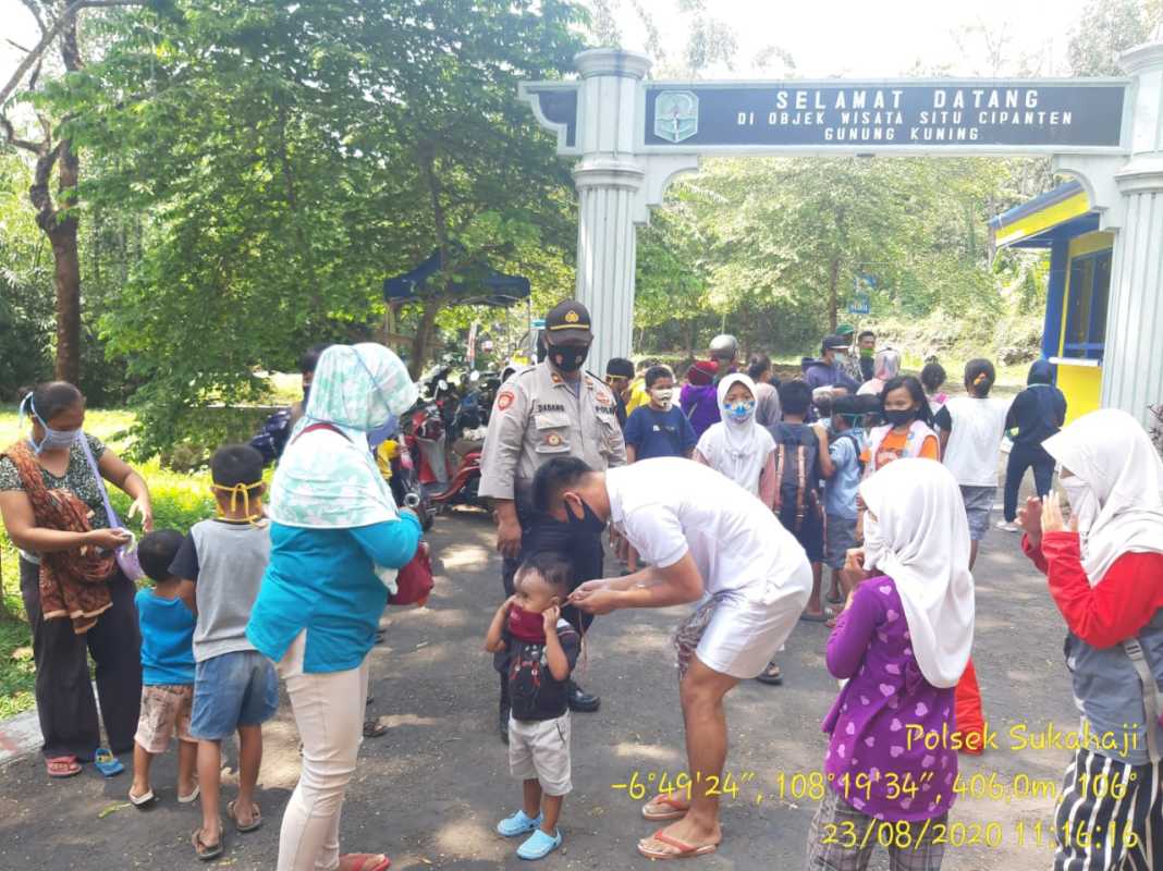 Patroli Dialogis, Taktik Polsek Sukahaji Cegah Corona di Tempat Wisata