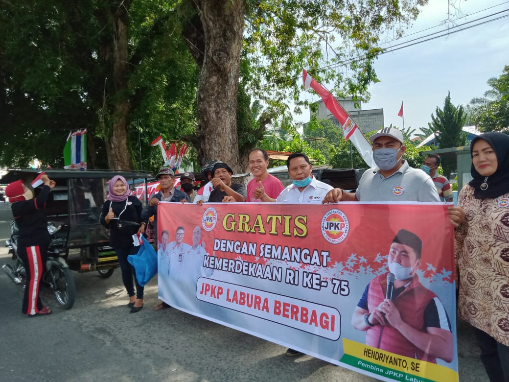 JPKP Labura, Bagikan 500 Bendera Merah Putih Gratis