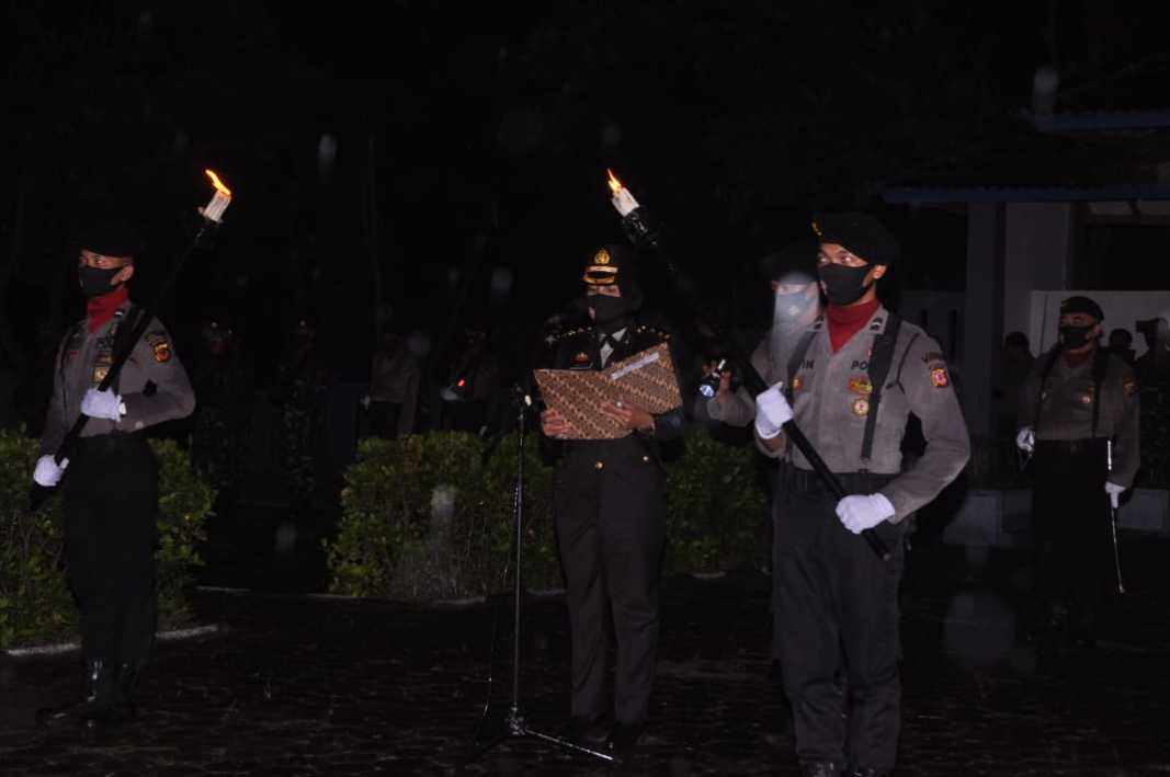 HUT RI ke-75, Polres Banjar Laksanakan Upacara Kehormatan dan Renungan Suci
