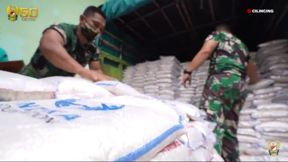 TNI Angkatan Darat, Terima Bantuan 60 Ton Beras dari Indika Foundation