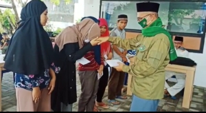 Pejuang Islam Nusantara Sumut, Hadiri Penyerahan Bantuan Dompet Peduli Pendidikan