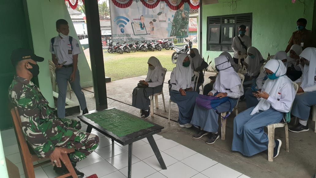Dukung Siswa Ikuti KBM saat Pandemi, Koramil 1316/Pamarican Sediakan Akses Internet Gratis