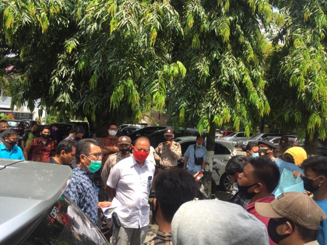 Banyak IMB Bermasalah, Pemuda LIRA Medan Geruduk Dinas PKP2R Medan