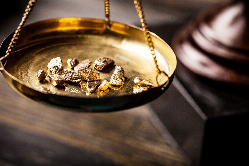 China Temukan Vaksin Covid-19, Harga Emas Tumbang