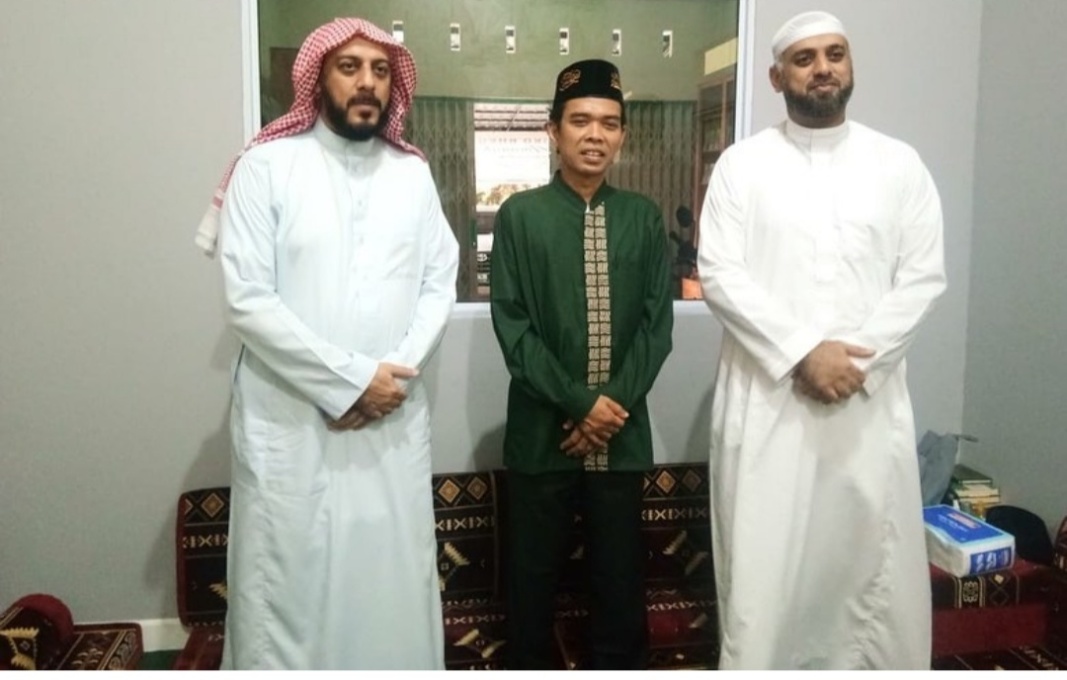 Ustaz Abdul Somad Posting Foto dengan Syekh Ali Jaber, Begini Doa Netizen