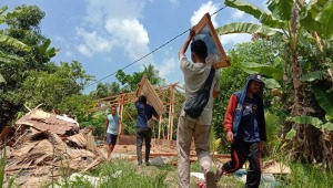 Penus Berbagi, Renovasi Rumah Nenek Daniar di Babalan Langkat