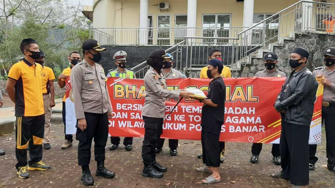 Polres Banjar, Melaksanakan Bakti Sosial Jumsih