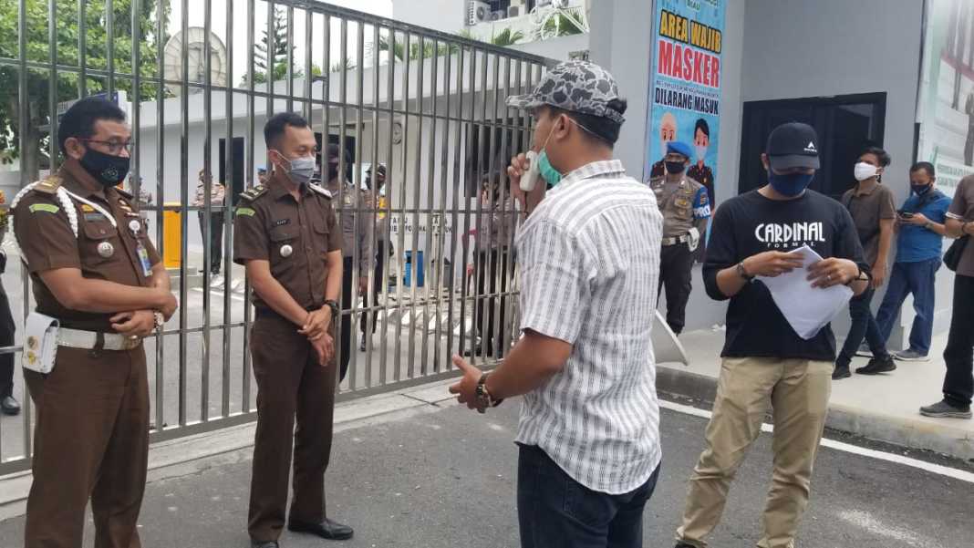 DLHK Pekanbaru Dinilai Tak Serius Tangani Persoalan Sampah, Mahasiswa: Pak Kadis, Ini Hajat Hidup Orang Banyak!