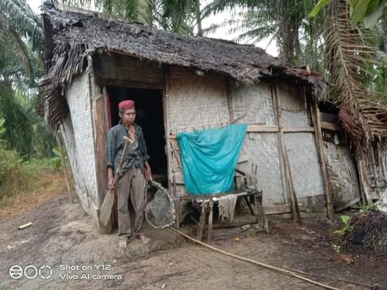 Hidup Sebatangkara dan Rumah Tak Layak Huni, Kakek 80 Tahun di Tanjung Pura Langkat Butuh Kita