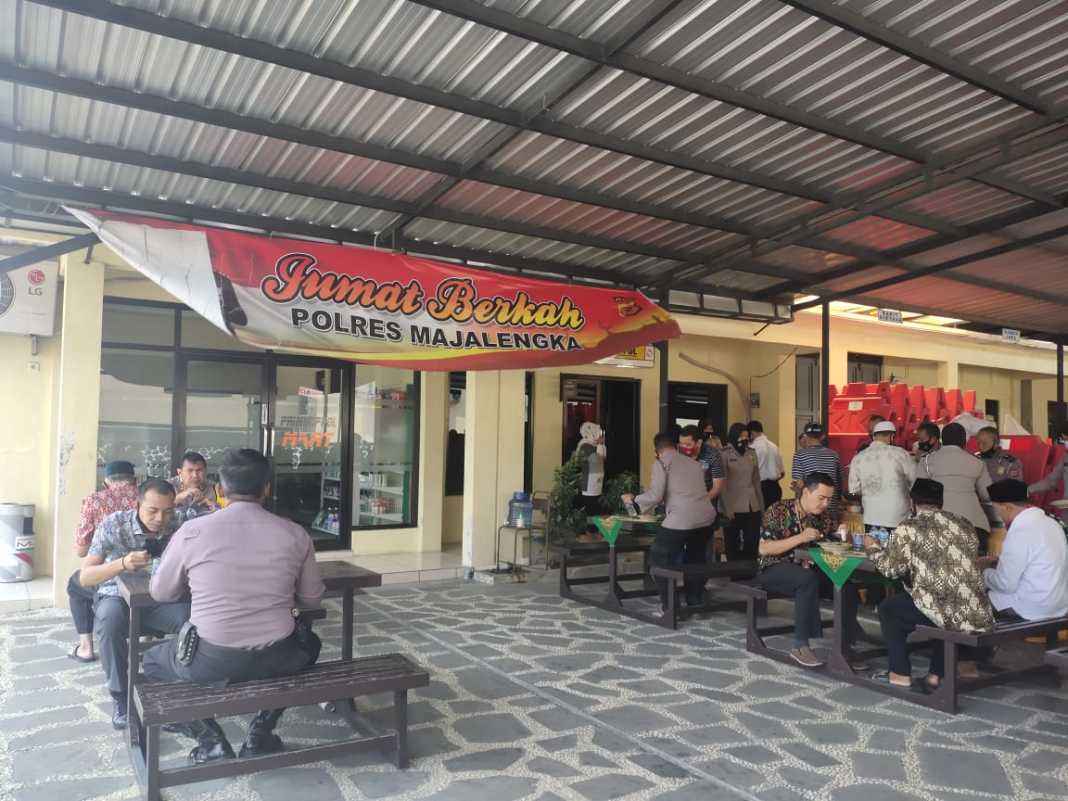 Agar Personil Semakin Solid, Kapolres Majalengka Adakan Makan Bersama