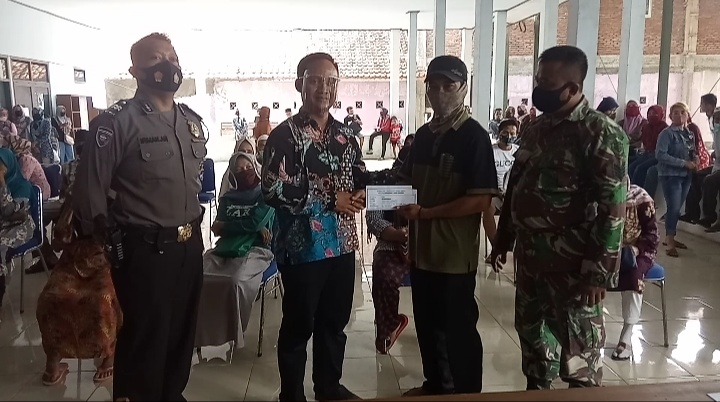 Pemerintah Kertahayu Salurkan BLT DD Tahap IV dan V Untuk Warga