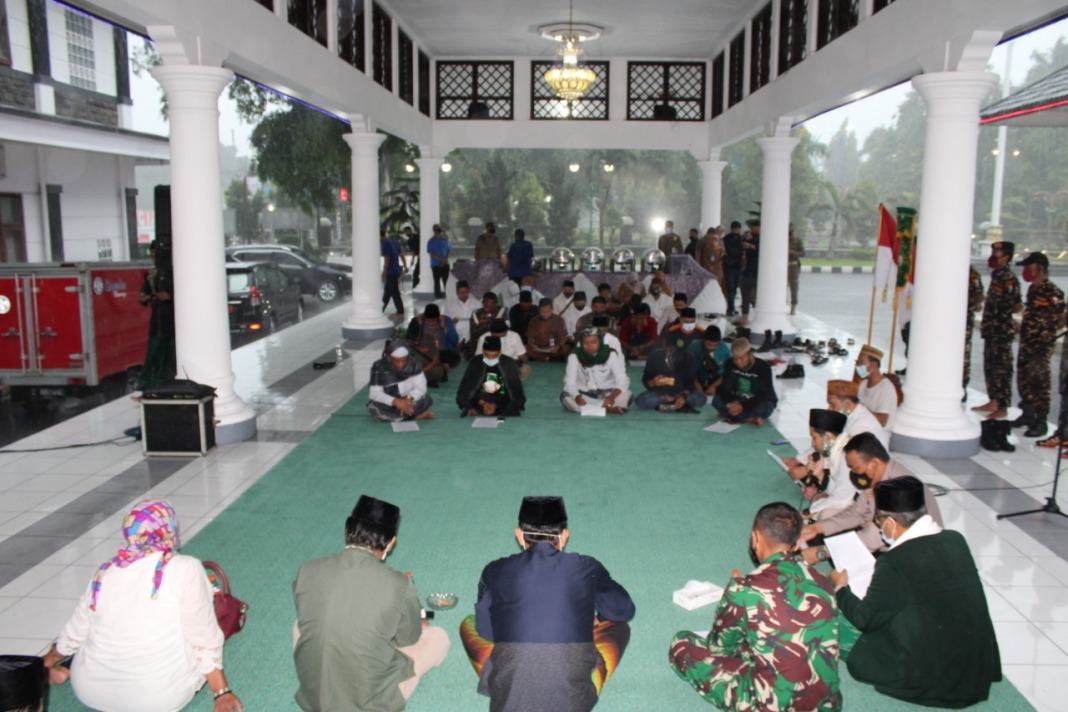Hari Santri Nasional, Bupati Ciamis Hadiri Penutupan Ziarah Waliyullah Muassis NU