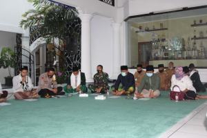 Hari Santri Nasional, Bupati Ciamis Hadiri Penutupan Ziarah Waliyullah Muassis NU (2)