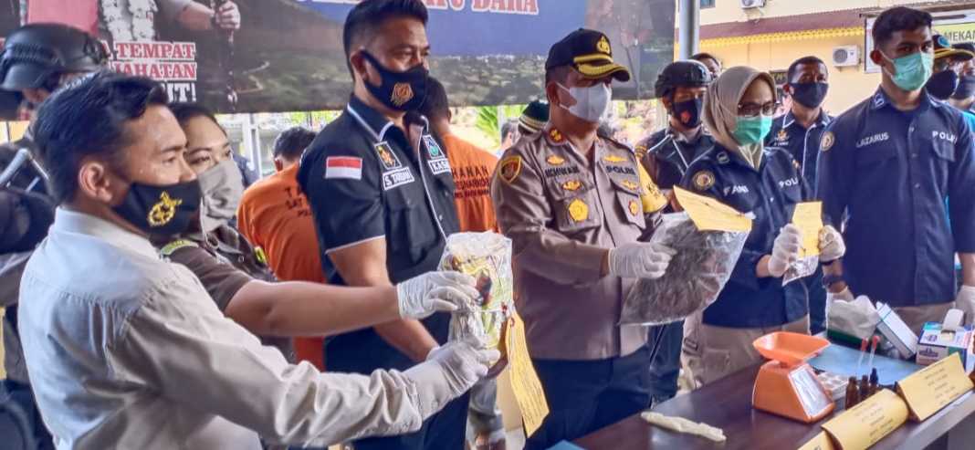 Kapolres Batu Bara, Musnahkan Barang Bukti Sabu dan Ganja Kering