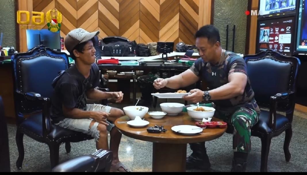 Kasad Andika Perkasa, Makan Siang Bersama Pekerja Bangunan Penyandang Disabilitas Kasad Andika Perkasa, Makan Siang Bersama Pekerja Bangunan Penyandang Disabilitas