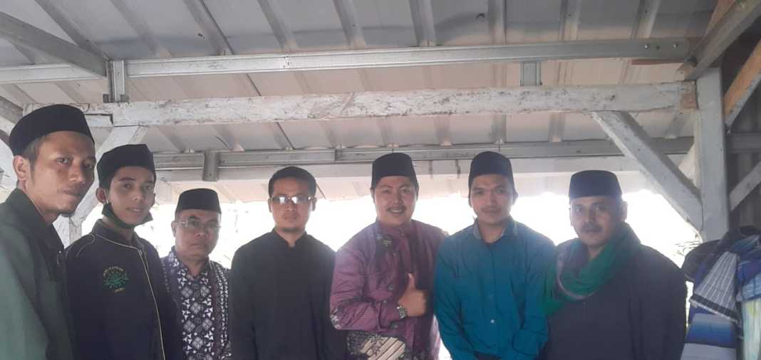 Pejuang Islam Nusantara Garut, Ziarah ke Makam Wali (2)