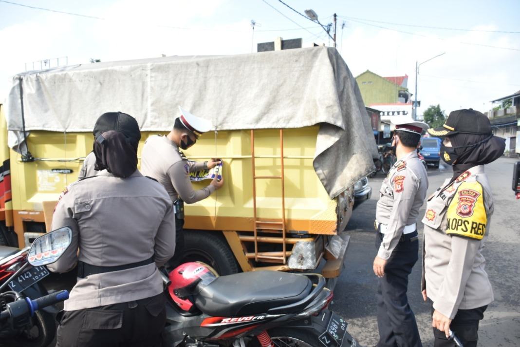 Polres Banjar, Ajak Masyarakat Gunakan Masker dengan Cara Ini
