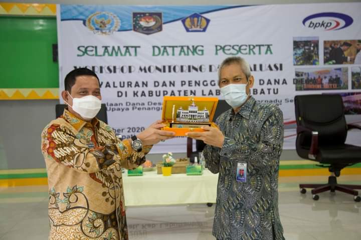 Pjs Bupati Labuhanbatu, Buka Workshop Monitoring, Evaluasi Penyaluran dan Penggunaan Dana Desa