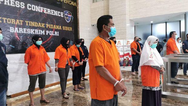 Bareskrim Polri, Konferensi Pers Tunjukkan 9 Pentolan KAMI Tersangka Penghasutan