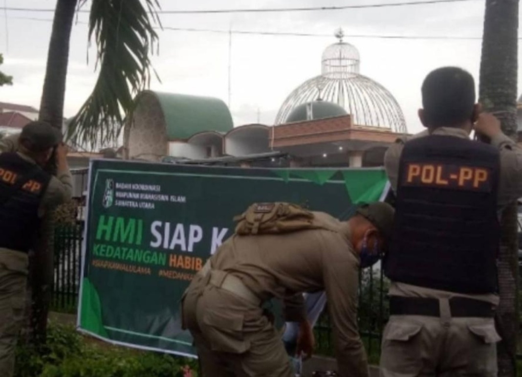 Badko HMI Sumut, Sesalkan Spanduk 'Siap Kawal Habib Rizieq' Dicopot