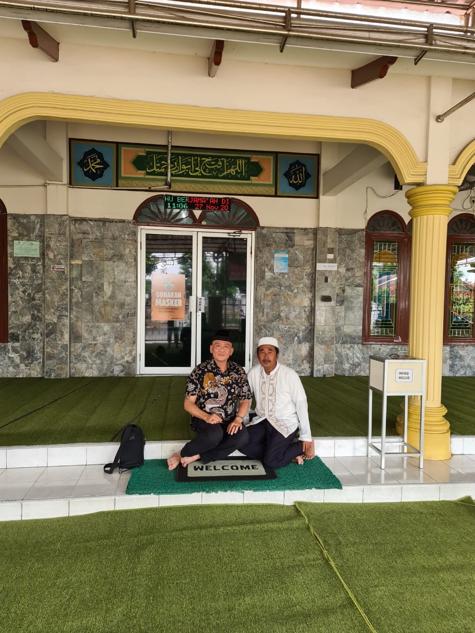 Jumat Barokah, Sofian Sidabalok Bersedekah di Masjid Ikhwaniah