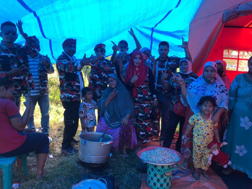 Laskar Merah Putih Serdang Bedagai, Memberikan Bantuan Sembako kepada Warga (2)