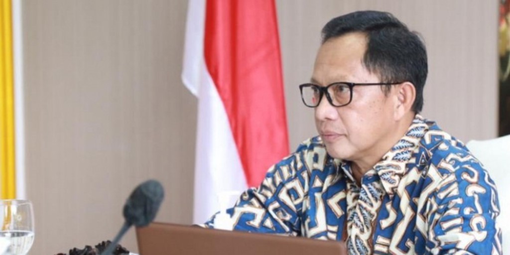 Mendagri Bisa Menghentikan Kepala Daerah Nakal