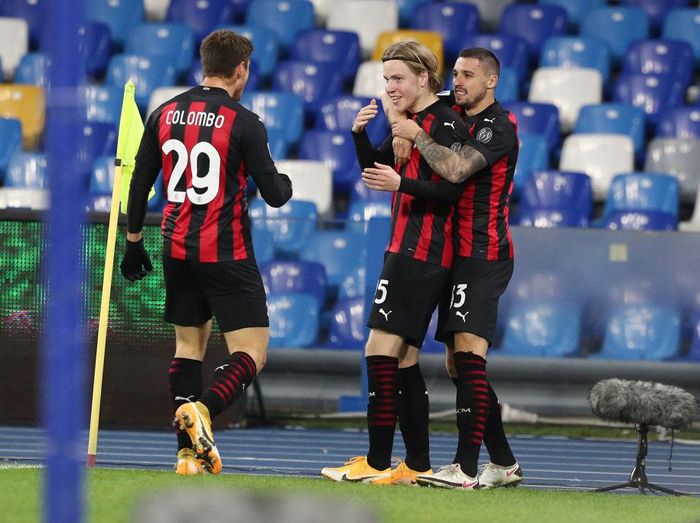 9 Data-Fakta Napoli vs AC Milan
