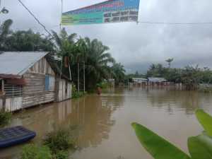 Banjir di Babalan Langkat, Mie Instan Pun Belum Juga Diberikan dari Pemerintah
