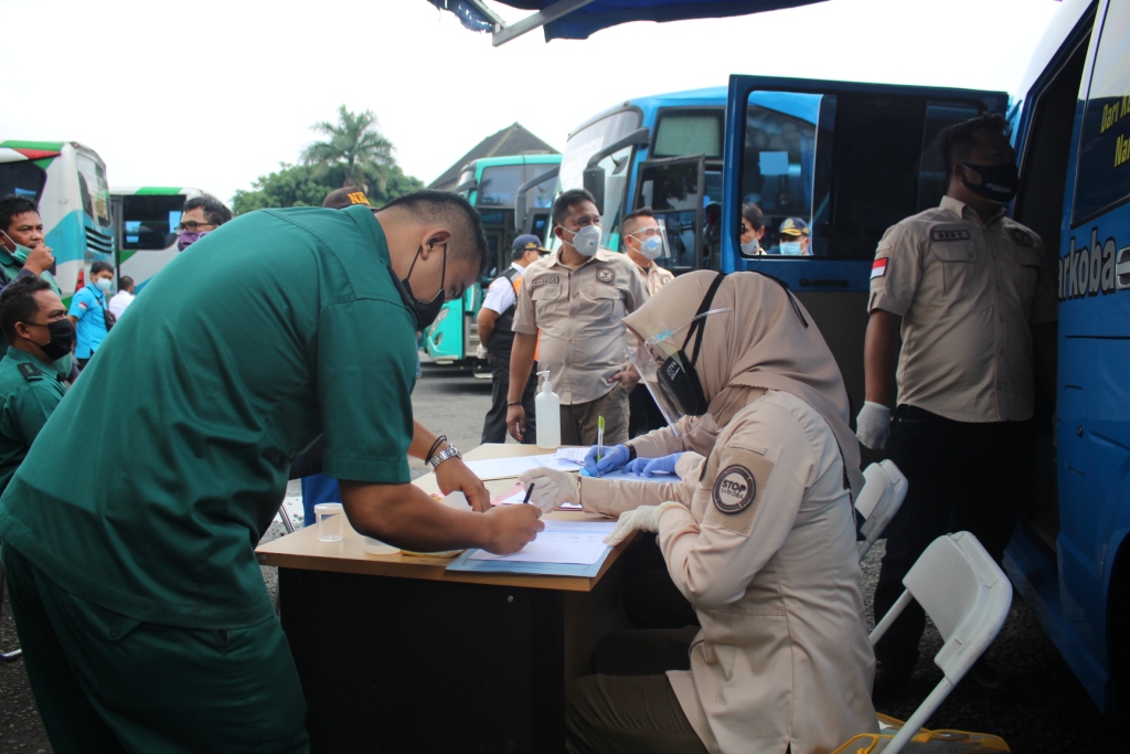 Dinas Perhubungan dan BNN Ciamis, Laksanakan Ram Cek Kendaraan dan Pemeriksaan Urine