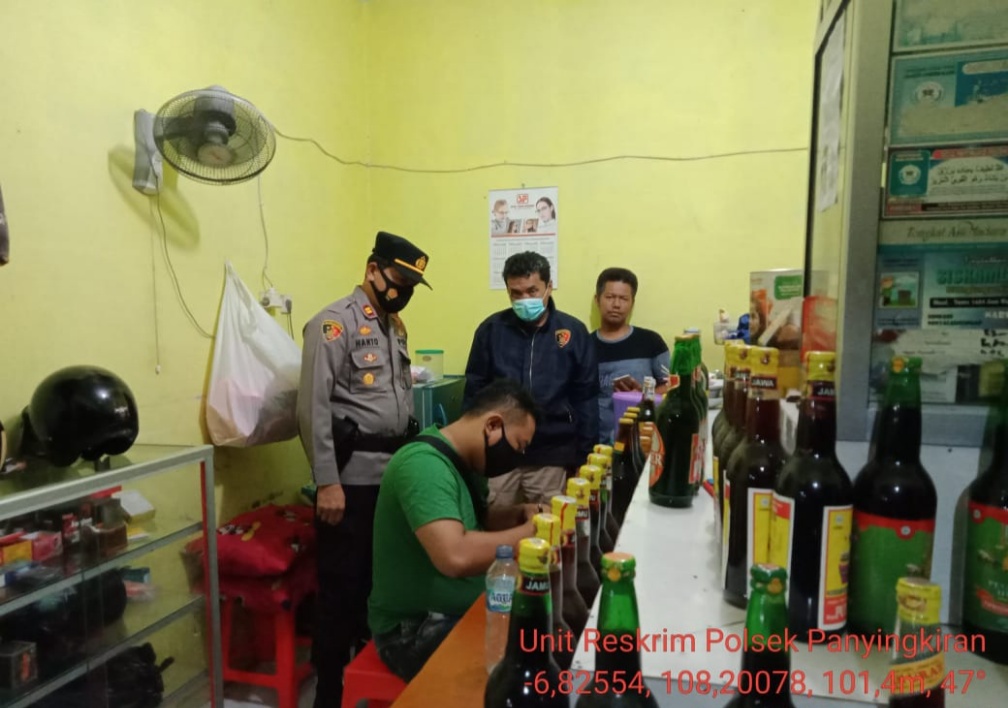 Jelang Tahun Baru, Polsek se Polres Majalengka Lakukan Razia Miras