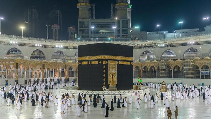 Arab Saudi Pecat Banyak Imam Masjid, Ini Alasannya