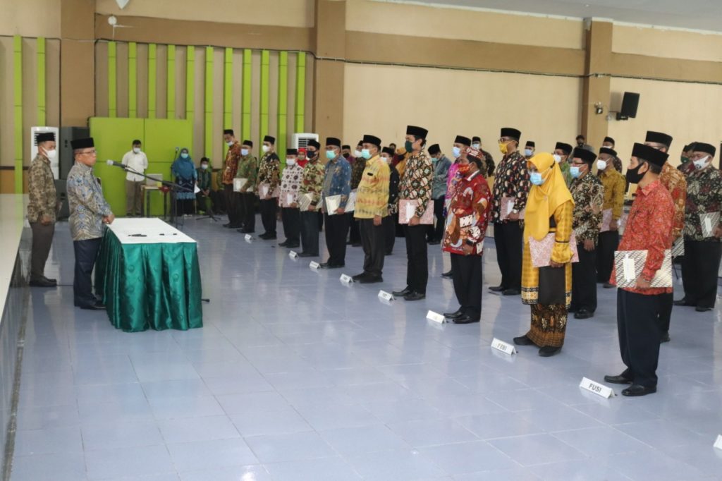 Rektor UIN-SU Lantik Wakil Dekan, Wakil Direktur, Ketua Lembaga dan Kepala Unit Pelaksana Teknis