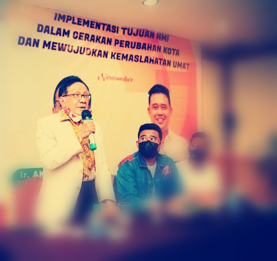 Saya Jadi Ragu Gara-Gara Akbar Tanjung