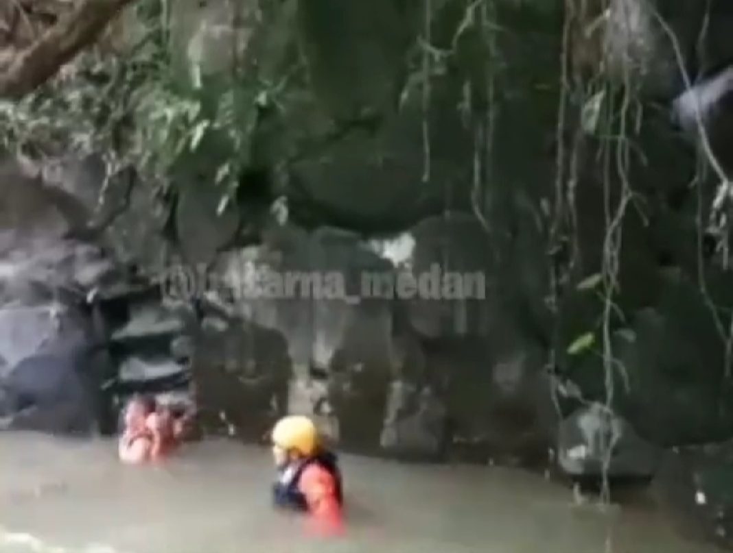 Seorang Pemuda Dairi, Hanyut Setelah Melopat dari Air Terjun Lau Simbolon