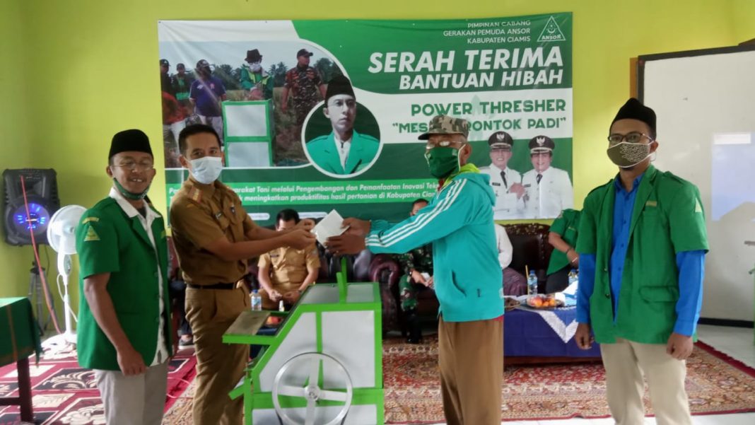 Wakil Bupati Ciamis, Hadiri Penyerahan Bantuan Hibah Power Thesher