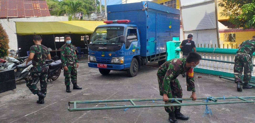 Kodam XIII/ Merdeka, Dirikan Dapur Umum Bantu Korban Banjir Kelurahan Ternate Tanjung