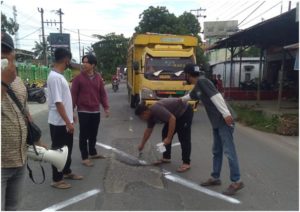 Jalan Nasional Berlubang