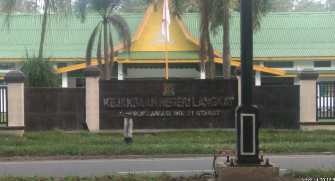 Kepala Puskesmas Teluk Tersangka