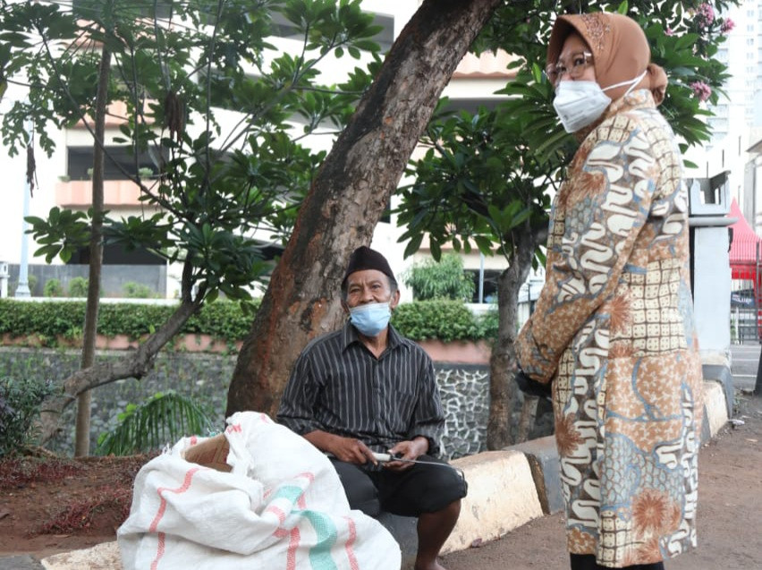 Risma dan Para Pecundang